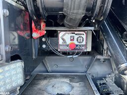 Volvo FM 500 8x4 Euro 6 Hiab 26 Tonmeter laadkraan