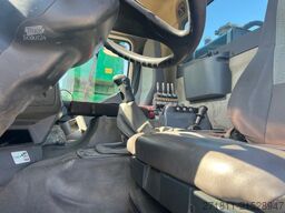 RENAULT RENAULT KERAX SCARRABILE