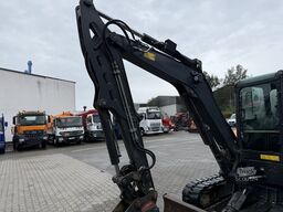 Bobcat E55 MINIKOPARKA GĄSIENNICOWA