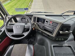 VOLVO FM 450 GLOBETROTTER ADR