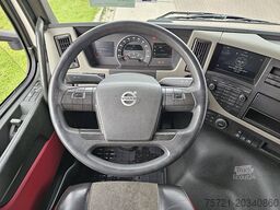 VOLVO FM 450 GLOBETROTTER ADR