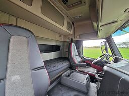 VOLVO FM 450 GLOBETROTTER ADR