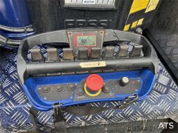 Scania R580 8x2 crane truck – 80 t/m Fassi crane with jib