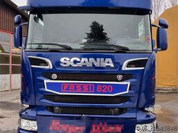 Scania R580 8x2 crane truck – 80 t/m Fassi crane with jib