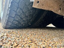 Volvo 9700 6x2 coach