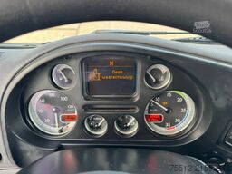 DAF LF 45.160 / Euro 5 / Tail Lift / NL Truck