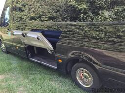 MERCEDES-BENZ 519 Sunset S 4 Ferqui Lagerfahrzeug Stock
