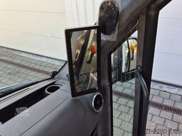 MERCEDES-BENZ 30 Sitzer Schul- Transferbus 519 Lagerfahrzeug