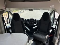 Peugeot Boxer Carado CV600 2025 | Automático | Totalmente equipado