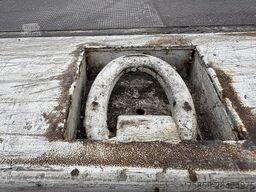 Krone Plattform 7,82m mit Steckrungen mittig