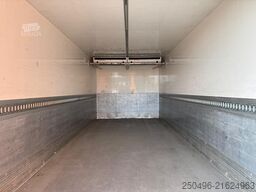 Mercedes-Benz Antos 1830 4x2 THERMOKING UT1200 / BOX L=6645 mm