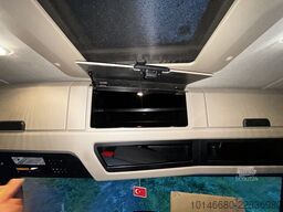 Mercedes-Benz Actros 2551