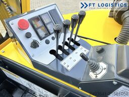 Combilift CB3000 GAS TRIPLEX 4900 FREE-LIFT