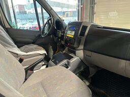 VOLKSWAGEN Crafter RTW/KTW*KRANKENWAGEN*AMBULANZ*LIEGE*TIRG