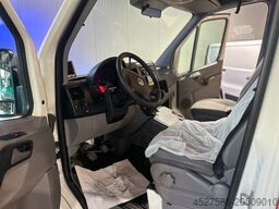 VOLKSWAGEN Crafter RTW/KTW*KRANKENWAGEN*AMBULANZ*LIEGE*TIRG