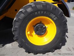 JCB 526-56 AGRI Plus / 5.6 m / joystick