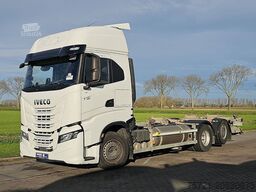 IVECO S-WAY AS260S46 6x2*4 LNG GAS