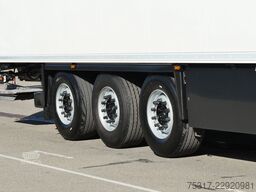 SCHMITZ CARGOBULL SKO 24/ LBW 2500 kg UFB /DS/ BLUMEN / TK SCB