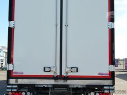 SCHMITZ CARGOBULL SKO 24/ LBW 2500 kg UFB /DS/ BLUMEN / TK SCB