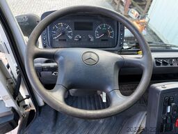 UNIMOG U400 mit Breining U2000 Bitumenspritze + Besen