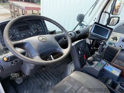 Unimog U400 mit Bitumspritze Breining + Besen