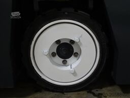 Combilift C3000CBE - TRIPLEX