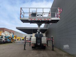 France Elévateur 284 TBE Mercedes benz Antos 1833 4x2