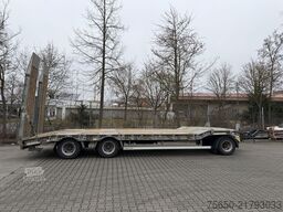 Humbaur HTD 30  3 Achs Tiefladeranhänger, Wenig Benutzt