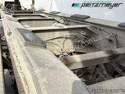  3 Achs Kippauflieger Alu-Alu, 25 m³ Leergewicht 4,8 t.