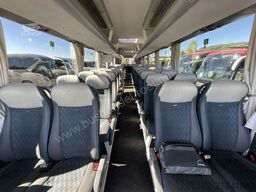 MAN R 07 Lions Coach