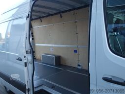 mercedes-benz Sprinter 319 CDI V6 Kasten Maxi AHK/NAVI/KAM/MBUX