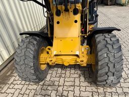 CATERPILLAR 906M / 2019 BJ / 2.570 H