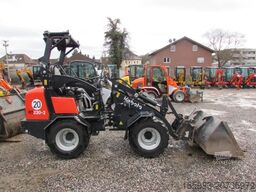 KUBOTA RT 220-2 Canopy Radlader 25.500 EUR