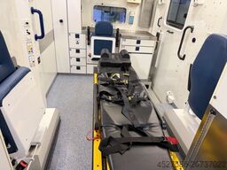 MERCEDES-BENZ Sprinter II 519 CDI RTW/KTW*ATM MOTOR*ATM GETRBE