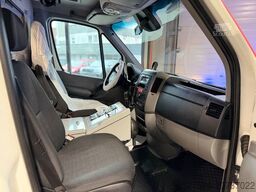 MERCEDES-BENZ Sprinter II 519 CDI RTW/KTW*ATM MOTOR*ATM GETRBE