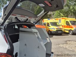 BMW xDrive 220 d  Notarzt KdoW Notarzteinsat