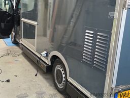 Renault Foodtruck Master