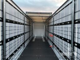 Schmitz Cargobull Curtainsider Mega