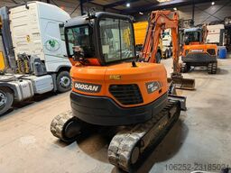 DOOSAN DX 62 R-3 6.2T - *FULL HYDR - *CENTRAL GREASING...