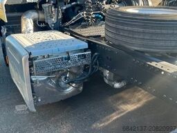 FORD FORD F_LINE NEU 1845 T  - Hagelschaden