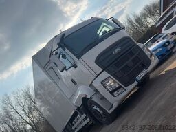 FORD 2642T 6X2 mit Kofferaufbau