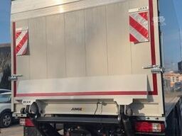 FORD 2642T 6X2 mit Kofferaufbau