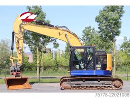 Caterpillar 325 F LCR | ROTOTILT | BUCKET