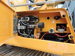 Liebherr R946