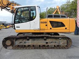 Liebherr R926