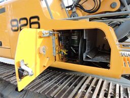 Liebherr R926