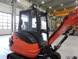 Kubota KX71-3