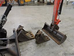 Kubota KX71-3