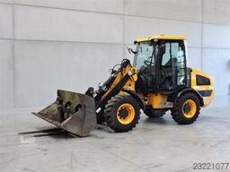 JCB 406 + Fork