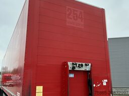 Schmitz Cargobull SCB S3B / Box / 2x Lift axle / Disk Brakes / AP...